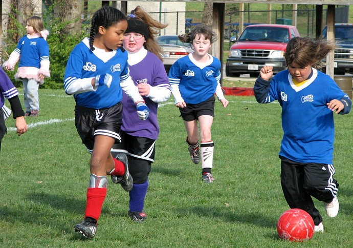 dziewczyny i piłka nożna