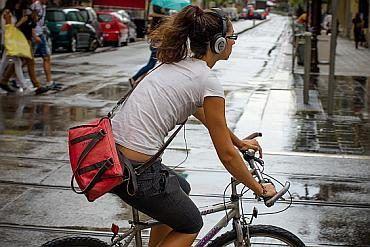 Muzyka na rowerze słuchawki