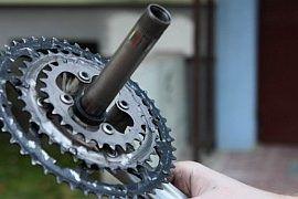 Jak odkręcić korbę w rowerze Hollowtech