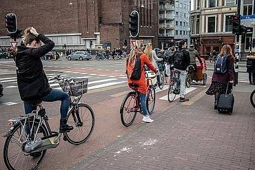 Amsterdam rowerem co zobaczyć