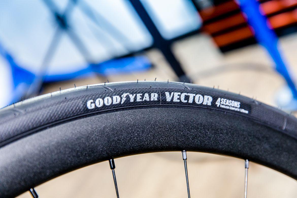 Opony rowerowe Goodyear Vector 4Seasons Goodyear Vector 4Seasons opony szosowe