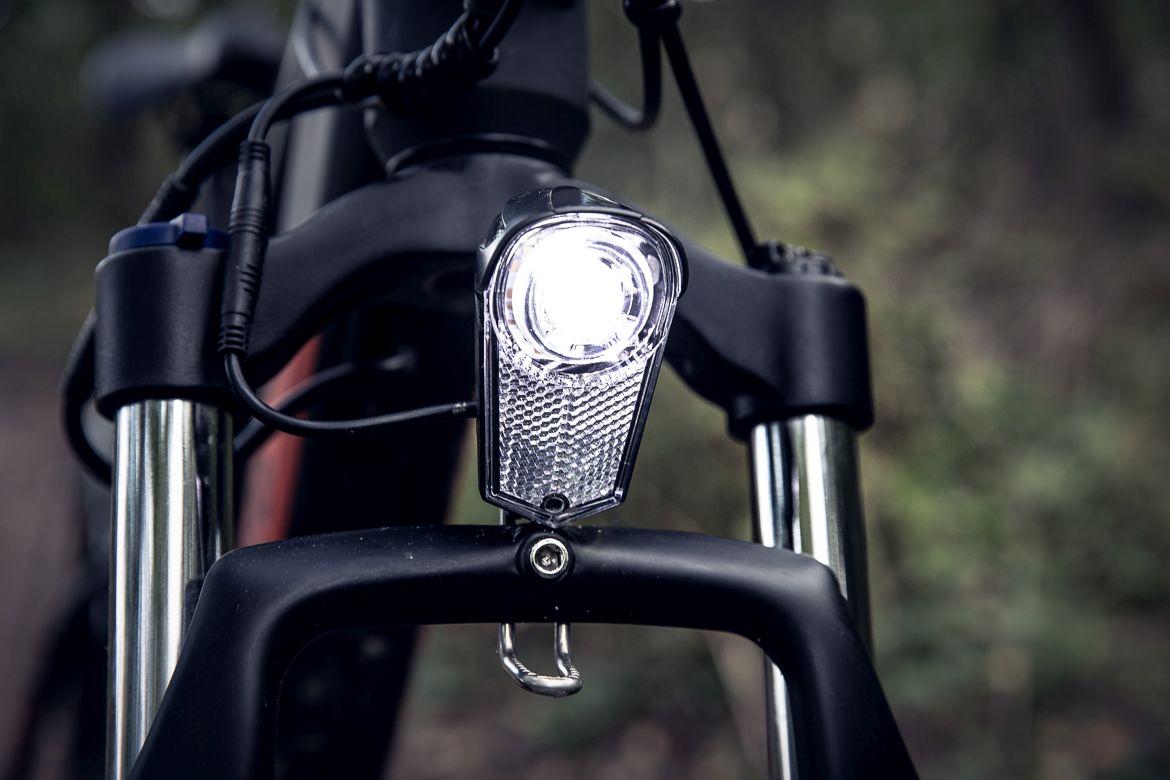 Lampka zasilana z akumulatora